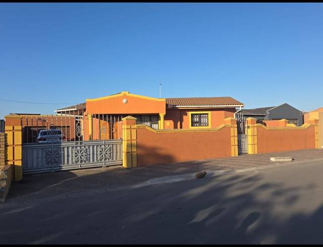 3 BEDROOM HOUSE FOR SALE IN LANGA